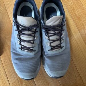 On Women's Gray Athletic Shoes